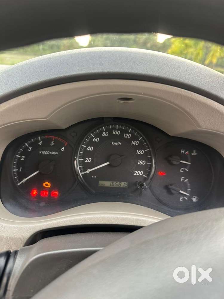 2012 Toyota Innova 2.5 Gx