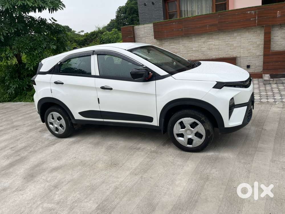 Tata Nexon Petrol 2024