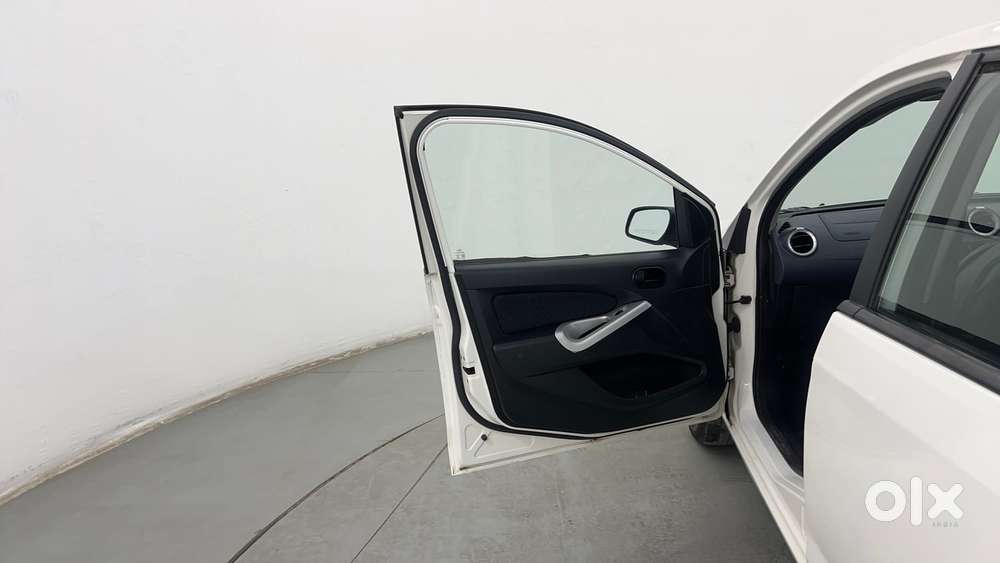 Ford Figo 1.2 Duratec Petrol Titanium, 2013, Petrol