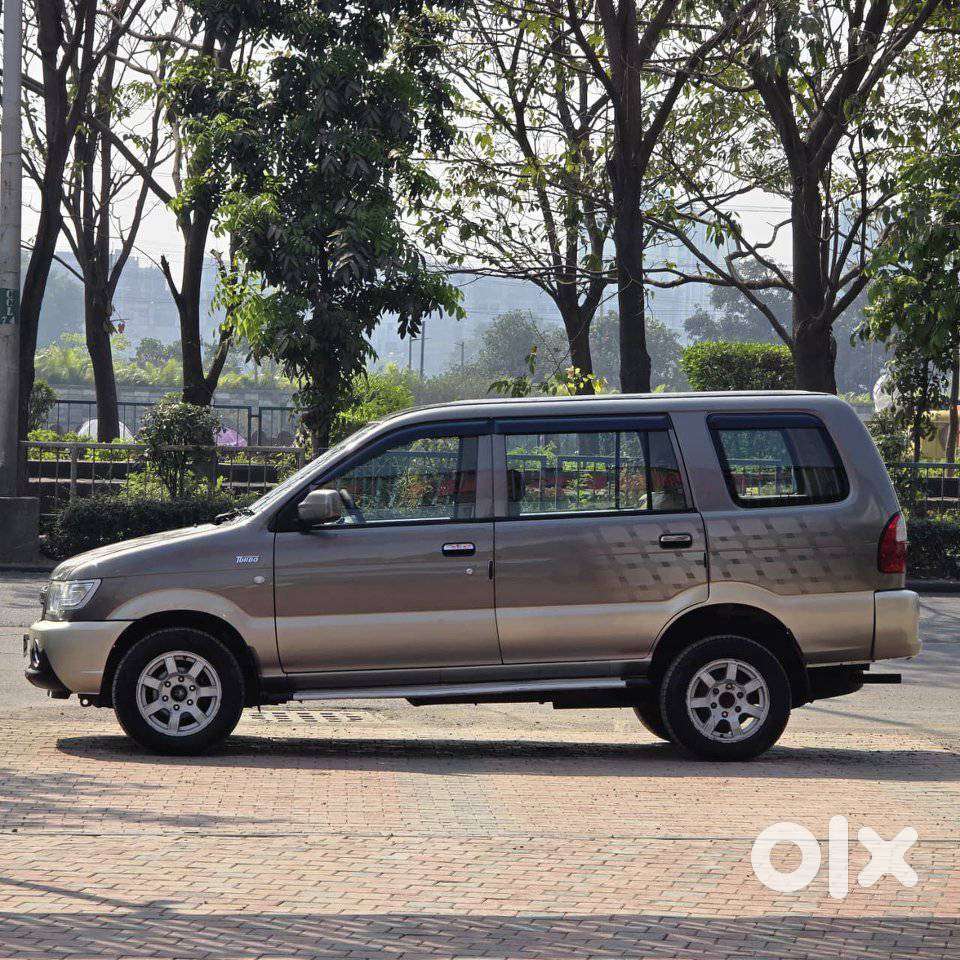 Chevrolet Tavera Neo Lt L 9 Seater Bs Iii, 2015, Diesel