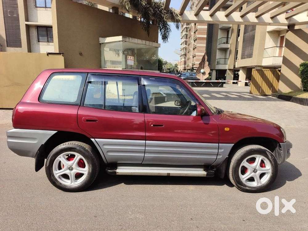 Toyota Urban Cruiser Cruiser High, 2002, Petrol