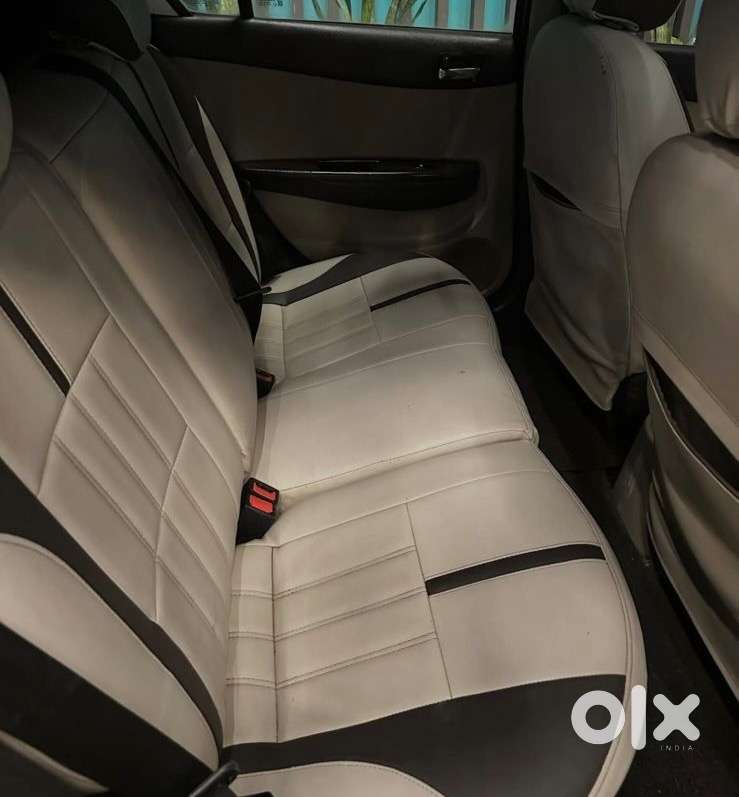 Hyundai I20 Asta 2009 Year.