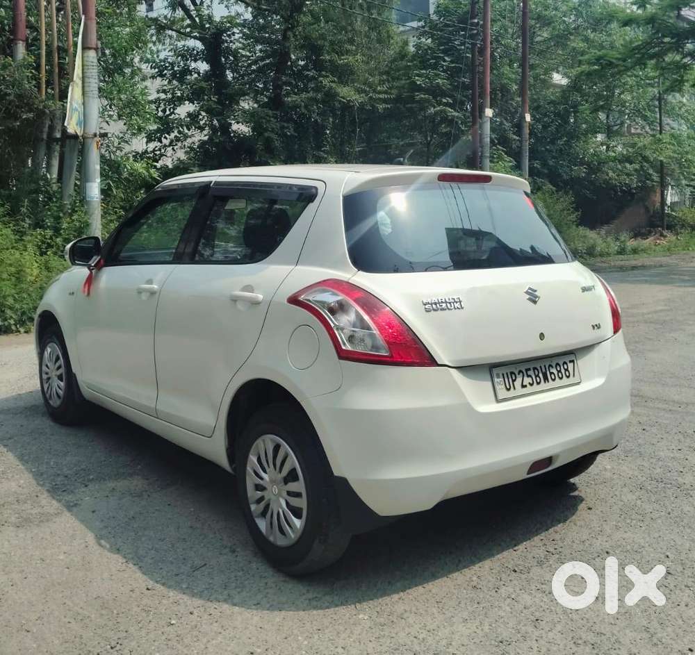 Maruti Suzuki Swift Vxi 1.2 Abs Bs-iv, 2017, Petrol