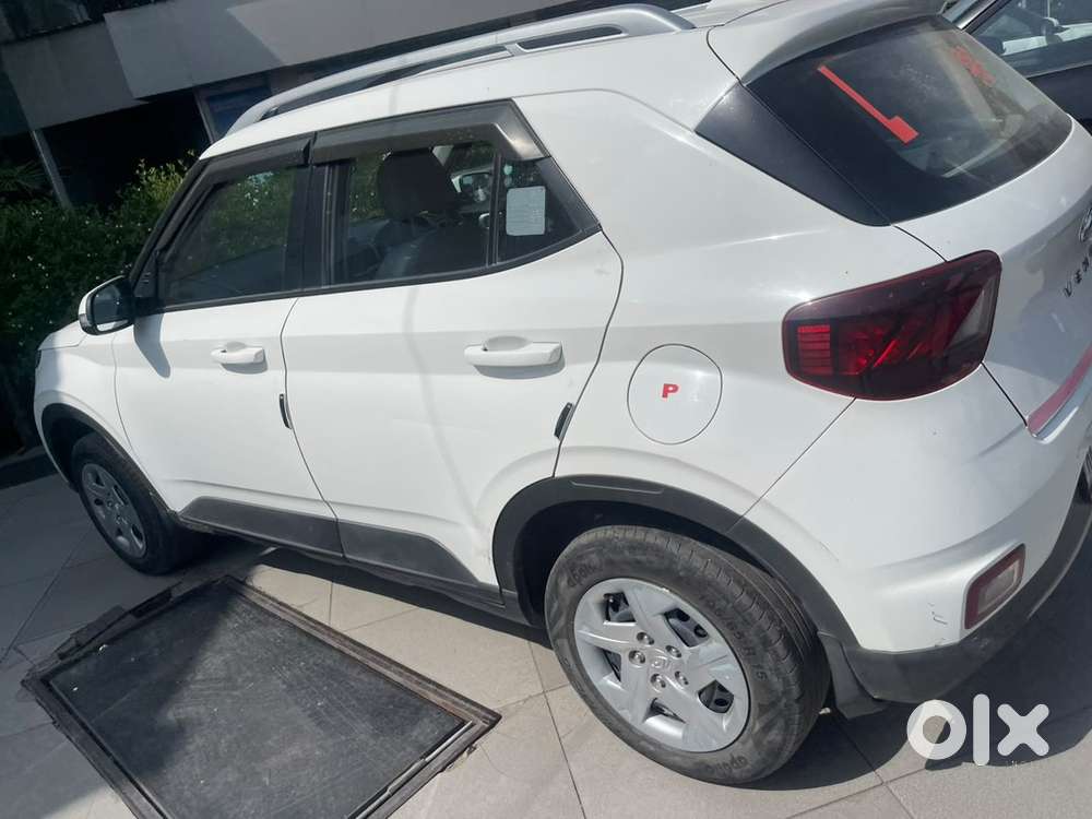 Hyundai Venue Petrol 2022 Model