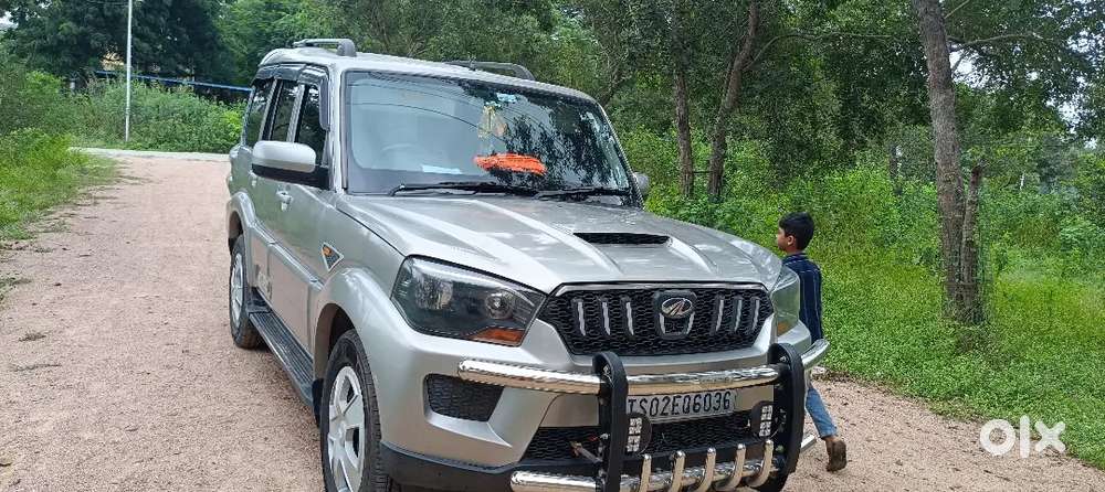Mahindra Scorpio S6+ Top Model