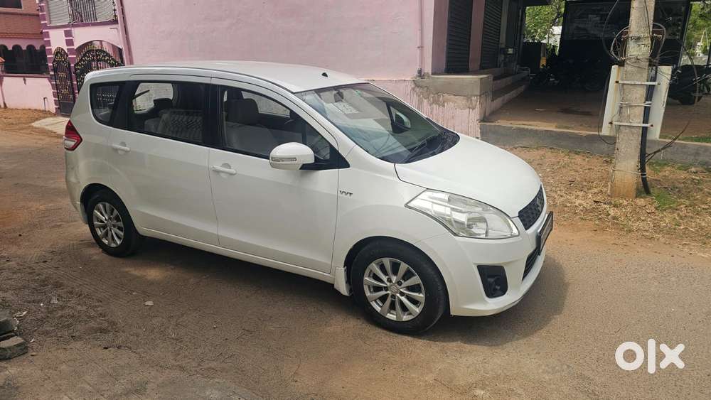 Maruti Suzuki Ertiga 2012-2015 Zxi, 2013, Petrol