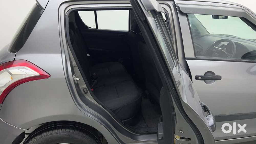 Maruti Suzuki Swift 1.2 Lxi (o), 2016, Petrol