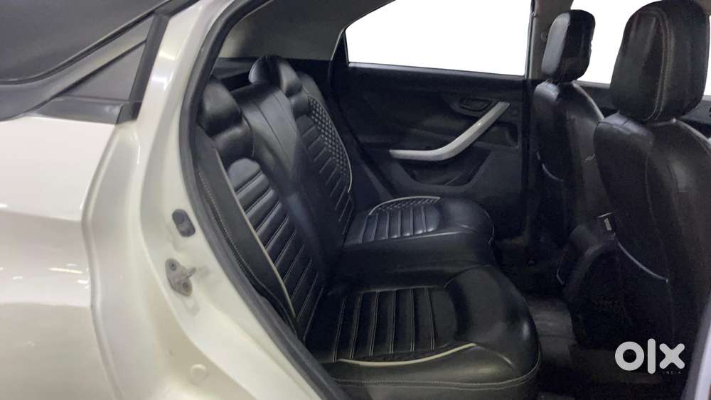 Tata Nexon 1.2 Revotron Xm (s), 2023, Petrol