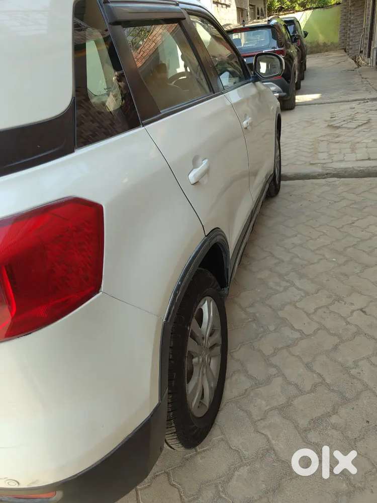Well-maintained Maruti Suzuki Brezza Zdi  2018 Diesel 70000 Km Driven