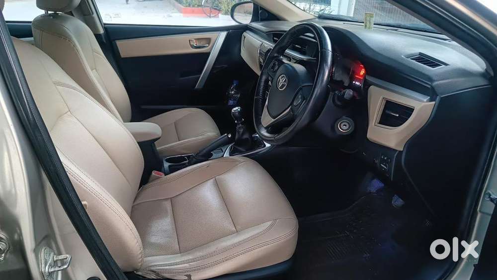 Toyota Corolla Altis 2014 Petrol Well Maintained