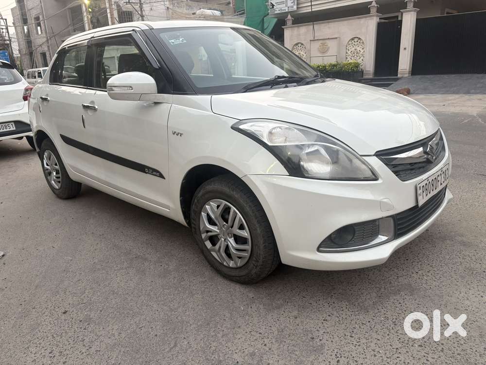Maruti Suzuki Swift Dzire 1.2 Vxi Bsiv, 2016, Petrol
