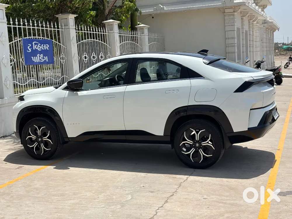 Tata Curvv 2025 Turbo