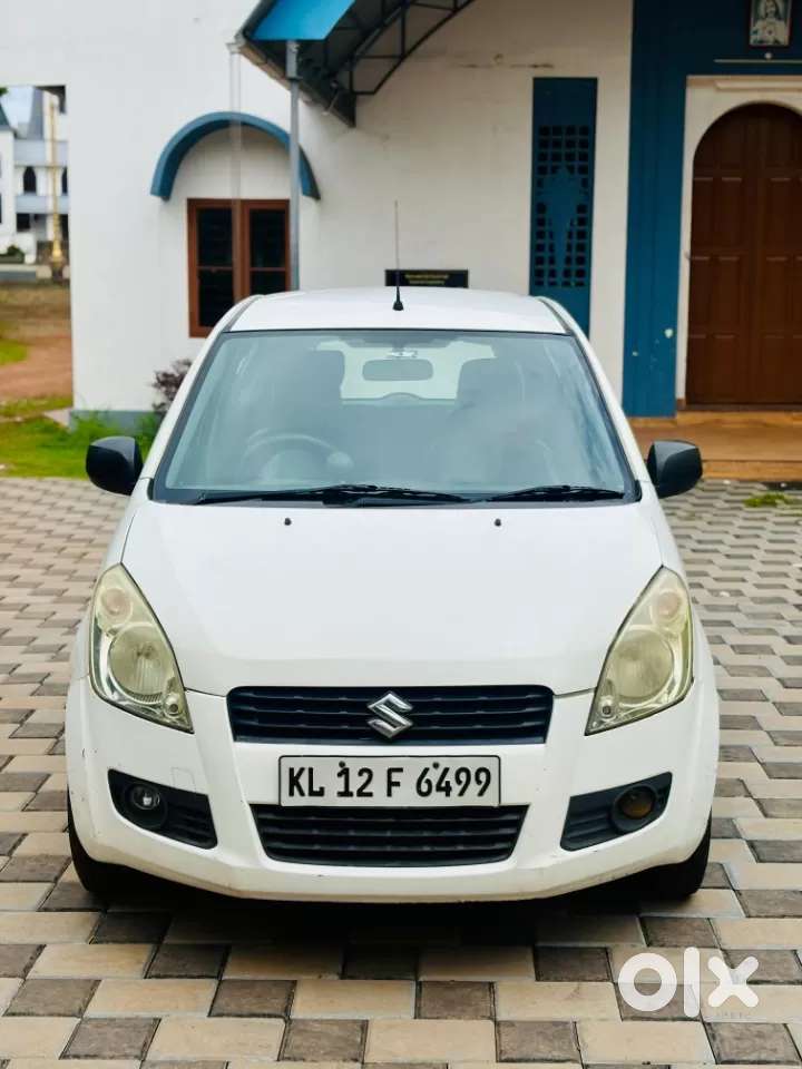Maruti Suzuki Ritz Lxi, 2011, Petrol
