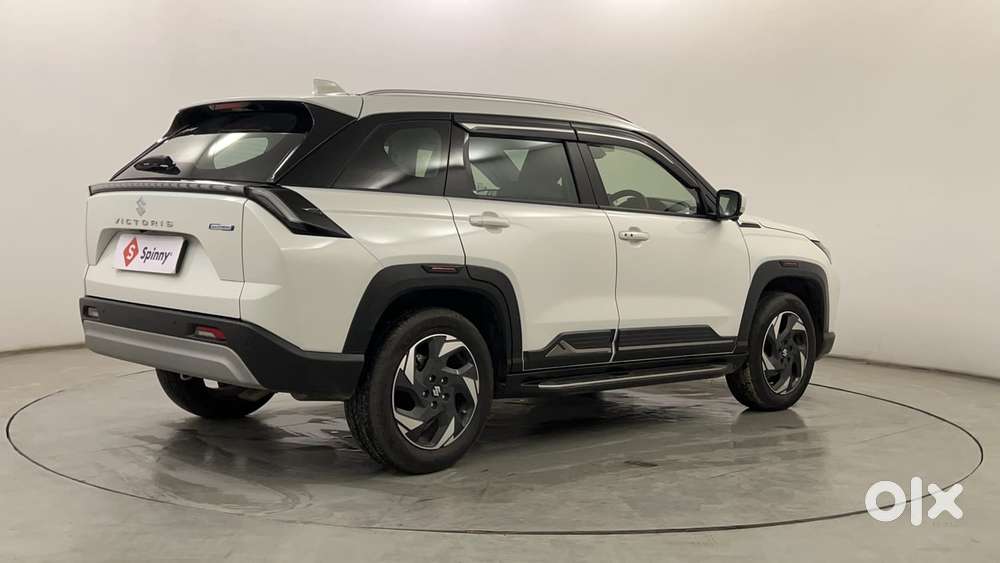 Maruti Suzuki Grand Vitara 1.5 Alpha Smart Hybrid At, 2025, Petrol