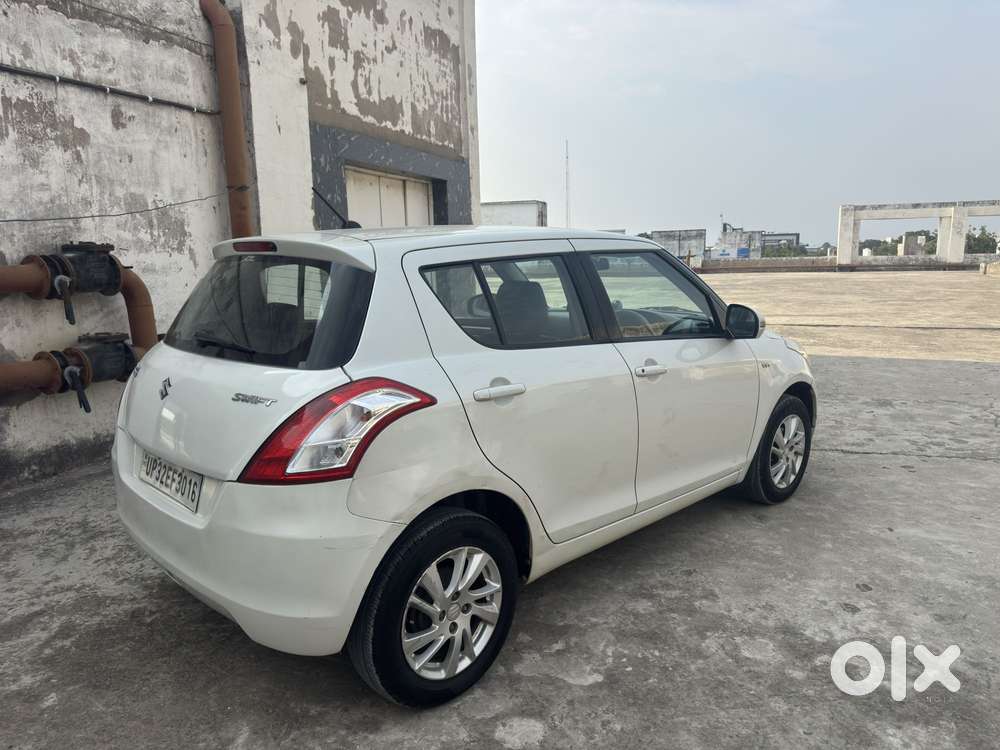 Maruti Suzuki Swift Vvt Zxi, 2012, Petrol