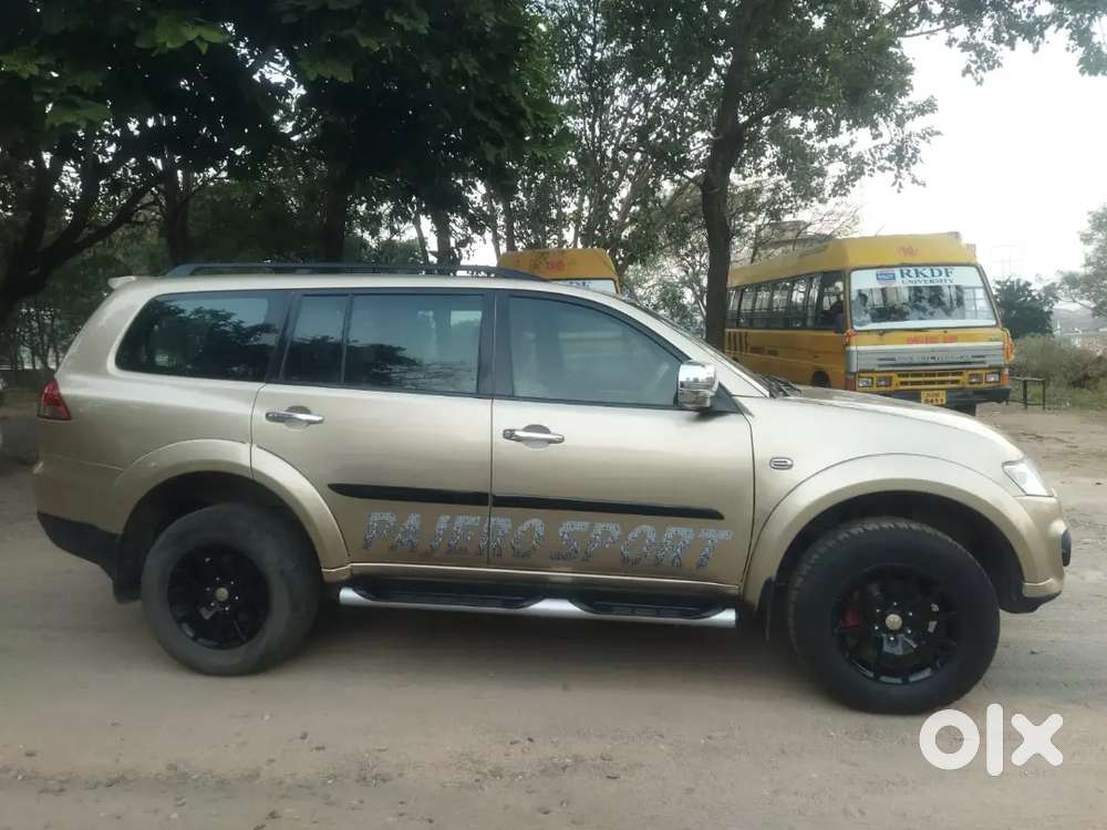 Mitsubishi Pajero Sport 2016