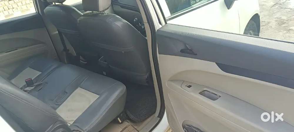 Mahindra Marazzo 2020 Diesel 120000 Km Driven