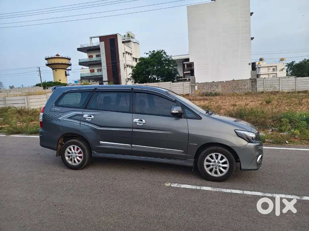 Toyota Innova 2012 Diesel 150000 Km Driven