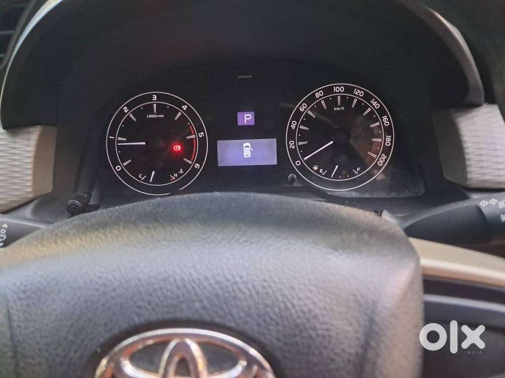 Toyota Innova Crysta 2.8 Gx At, 2017, Diesel