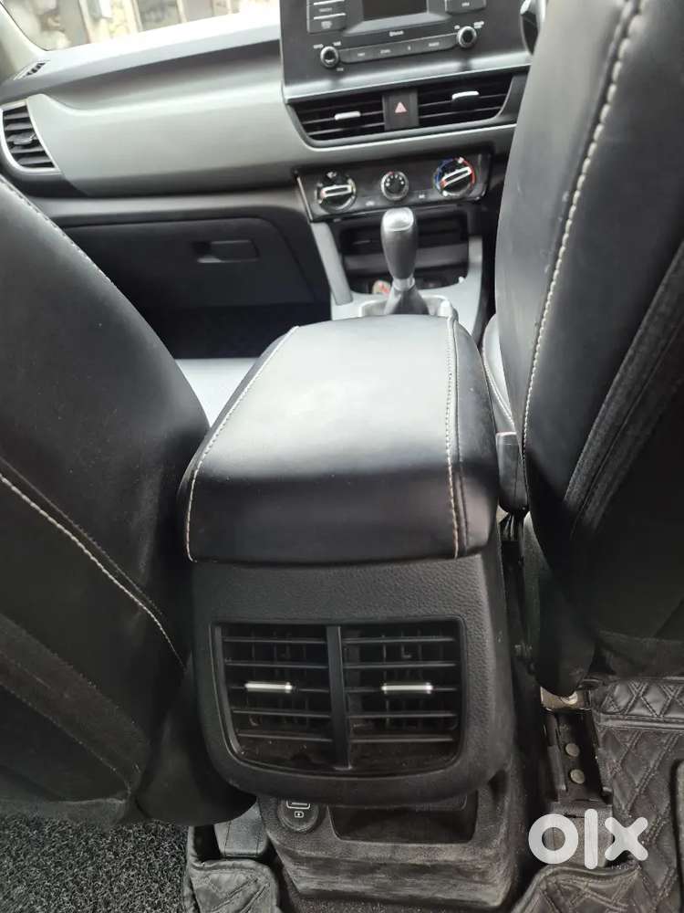 Kia Seltos Petrol Manual 2023