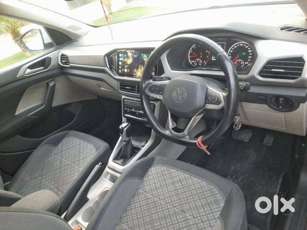 Volkswagen Taigun 1.0 Tsi Highline At, 2024, Petrol