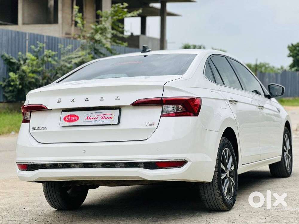 Skoda Slavia 1.5 Tsi Style At, 2023, Petrol