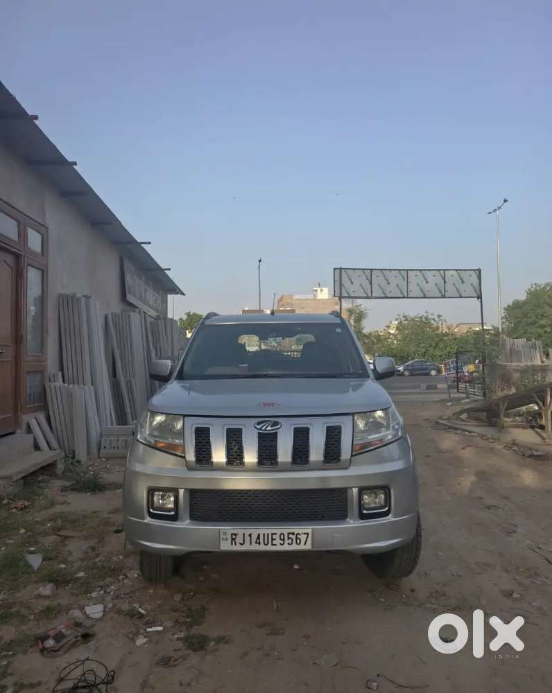 Mahindra Tuv 300 2017