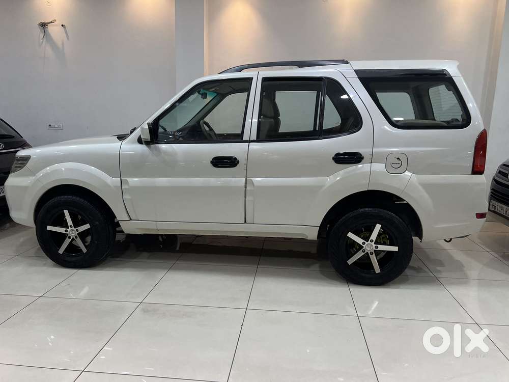 Tata Safari Storme Lx, 2013, Diesel