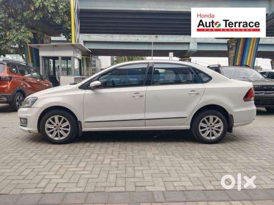 Volkswagen Vento 1.2 Tsi Highline At, 2016, Petrol