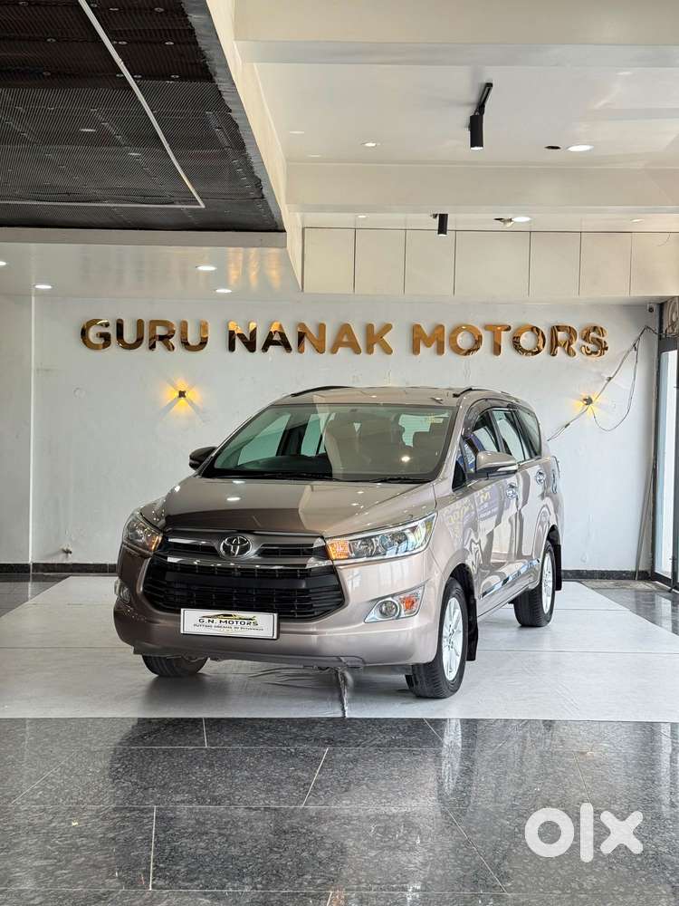 Toyota Innova Crysta 2.8 Gx At 8s, 2016, Diesel