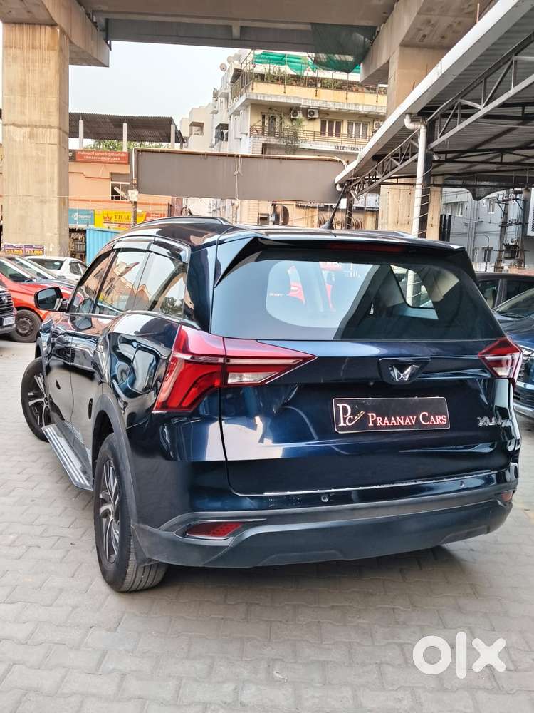 Mahindra Xuv700 2.0 Mx Petrol Mt 5 Str, 2022, Petrol