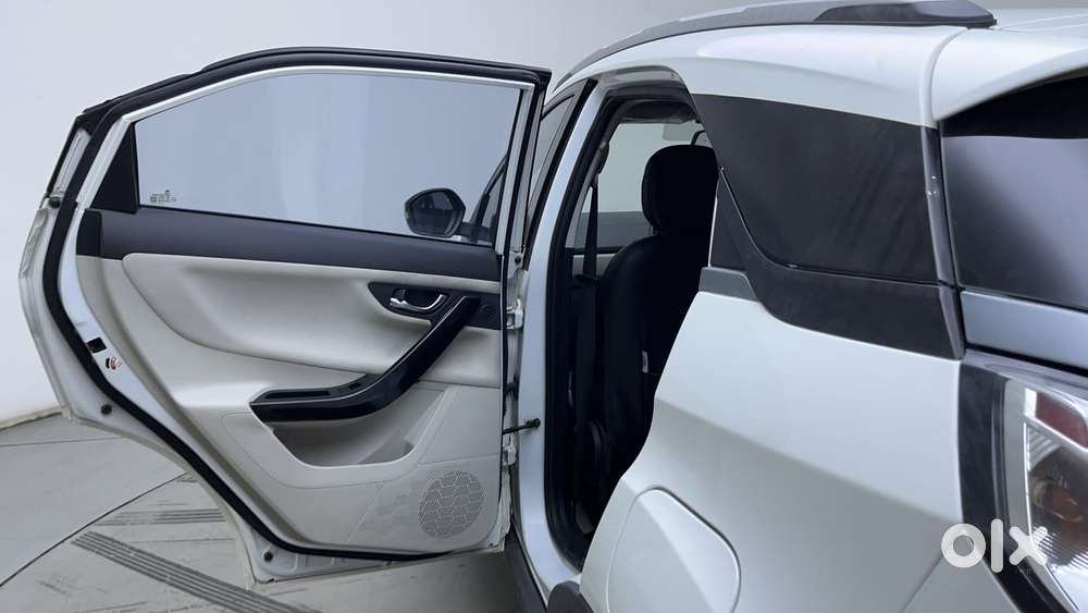 Tata Nexon 1.2 Revotron Xz Plus, 2022, Petrol