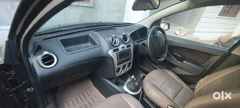 Ford Figo 1.2 Petrol 2011