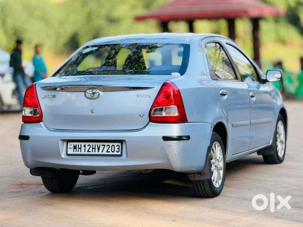 Toyota Etios V, 2012, Petrol
