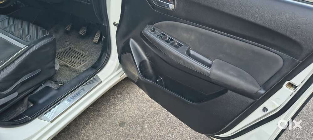 Maruti Suzuki Swift Vvt Vxi, 2022, Petrol
