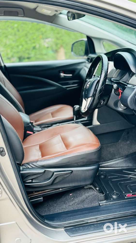 Toyota Innova Crysta [2020-ongoing] 2.4 Gx At 7 Str, 2021, Diesel