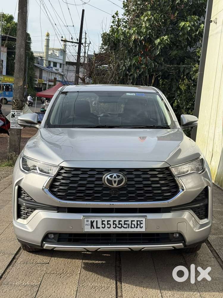Toyota Innova Hycross 2.0 Vx (o) Hybrid 7 Str, 2024, Petrol