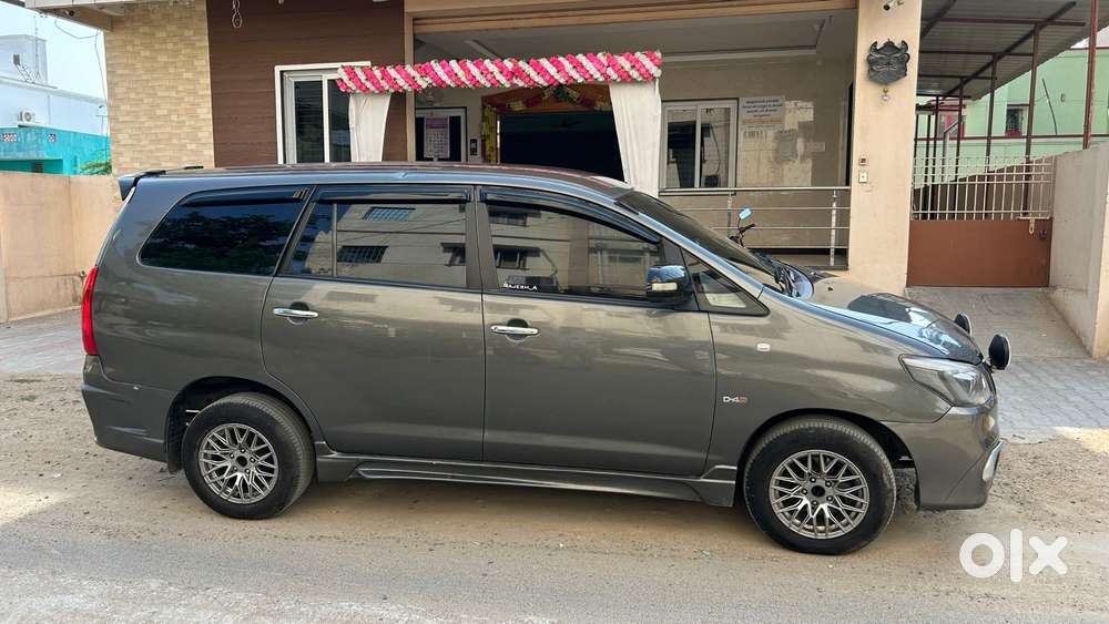 Toyota Innova 2.5 G (diesel) 8 Seater, 2009, Diesel