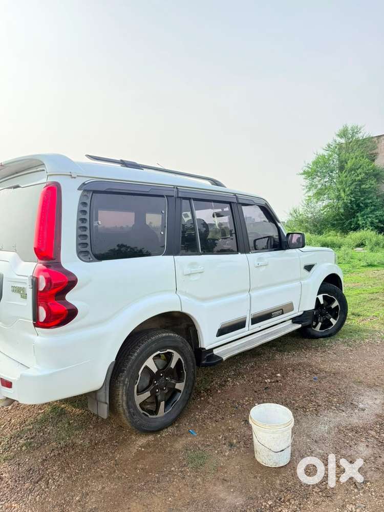 Mahindra Scorpio Classic 2016 Diesel 2.2 S Mt 7 Str