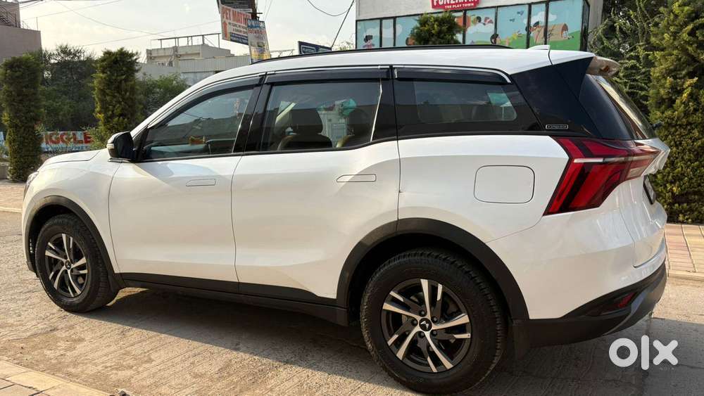 Mahindra Xuv700 2.2 Ax 5 Diesel Mt 7 Str, 2024, Diesel