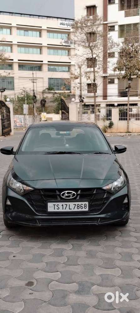 Hyundai I20 Sportz 1.2 Ivt, 2023, Petrol