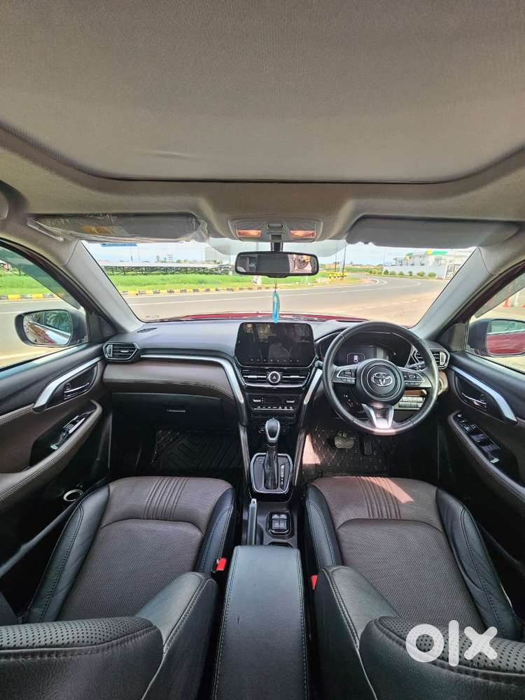 Toyota Urban Cruiser Hyryder 1.5 V Hybrid, 2023, Petrol