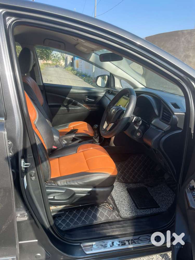 Toyota Innova Crysta 2.4 G Mt 7 Str, 2019, Diesel