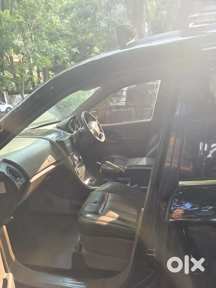 Mahindra Xuv500 Diesel 2011 120000 Km Driven