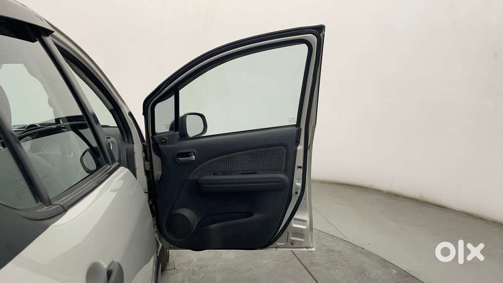 Maruti Suzuki Ritz Lxi, 2015, Petrol