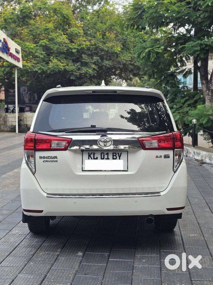 Toyota Innova Crysta 2.8 Gx Automatic 8 Str, 2016, Diesel