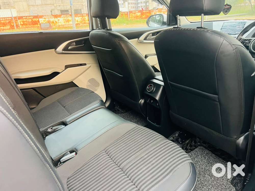 Kia Carens 1.5 Prestige Plus 7 Str Imt, 2024, Petrol