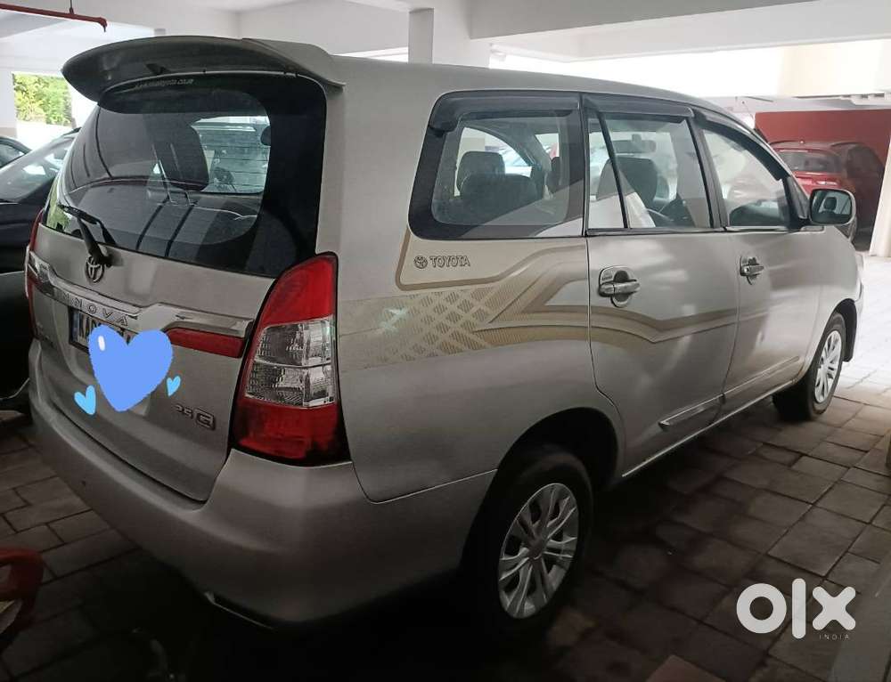 Individual Used Innova New Shape Car For Sale