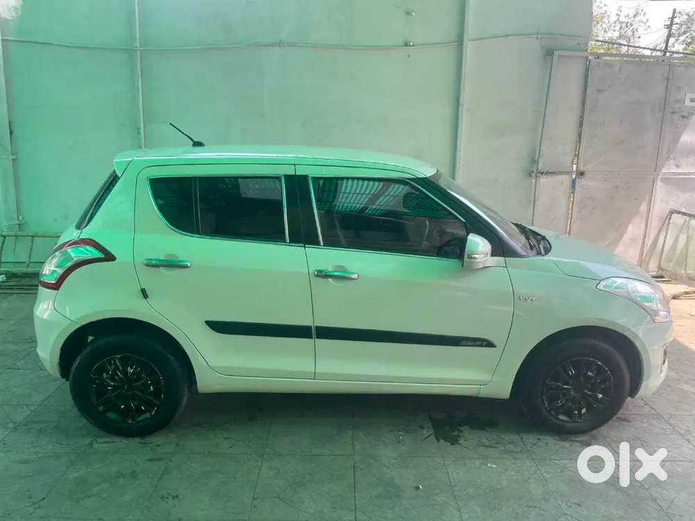 Maruti Suzuki Swift 2016