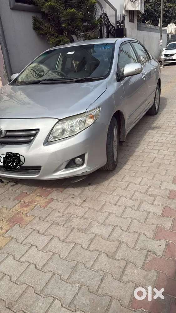 Toyota Corolla Altis 2010 Vip No.